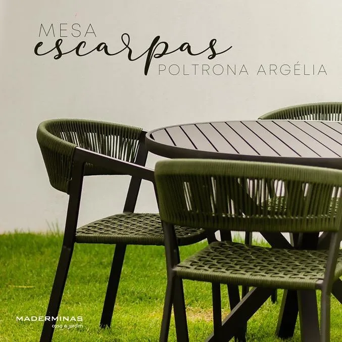 Conjunto Mesa Escarpas e Poltrona Argélia